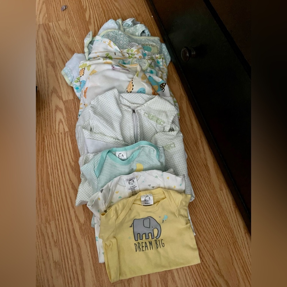 Swaddles & Nightgowns